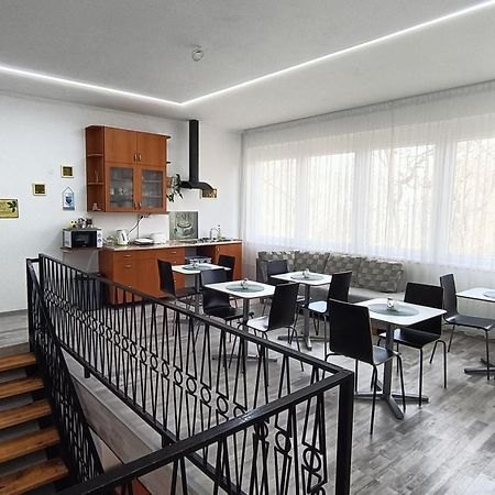 鲍洛通塞派兹德 橡树旅馆酒店 外观 照片